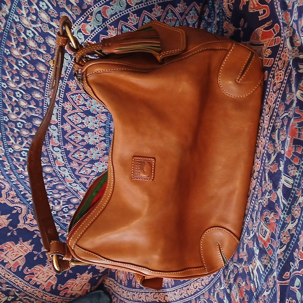 Like New Dooney & Bourke Florentine Side Pocket Hobo